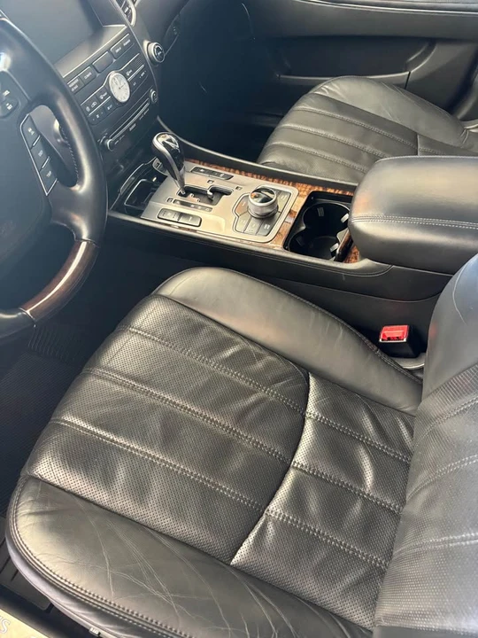 2012 Hyundai Equus - Image 10 of 12