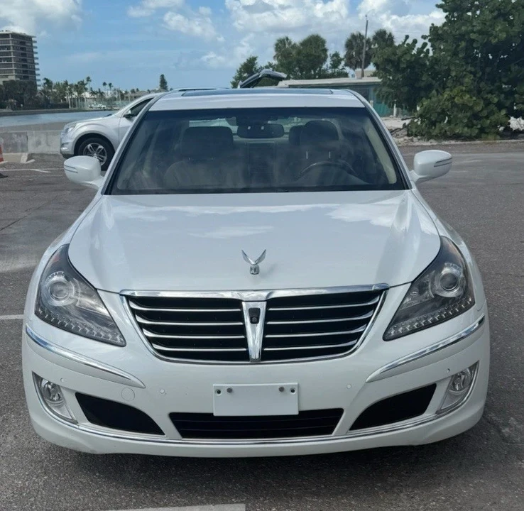 2012 Hyundai Equus - Image 2 of 21
