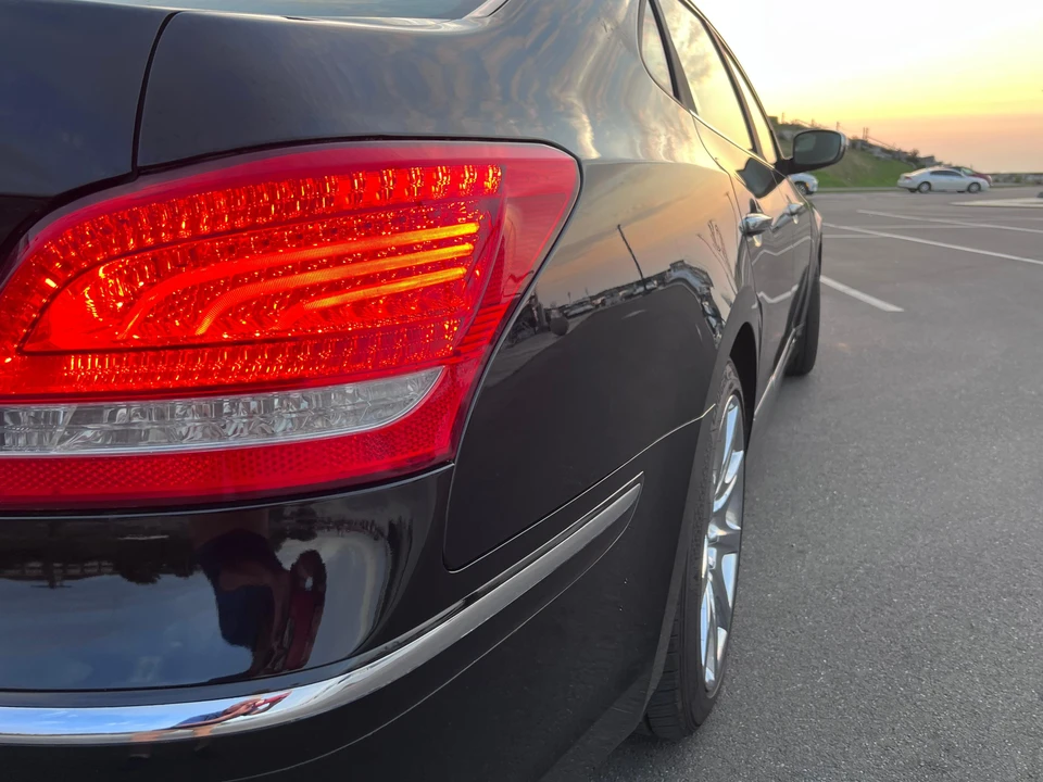 2012 Hyundai Equus - Image 25 of 31