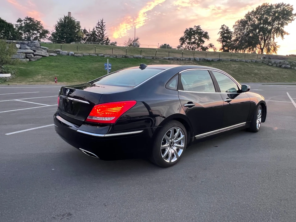 2012 Hyundai Equus - Image 18 of 31