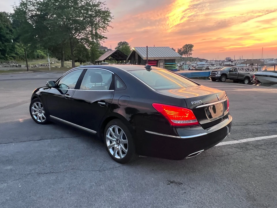 2012 Hyundai Equus - Image 14 of 31