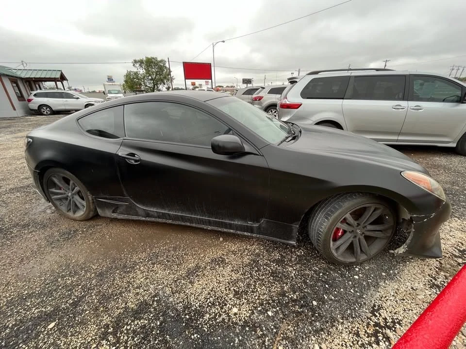 2012 Hyundai Genesis Coupe - Image 2 of 6