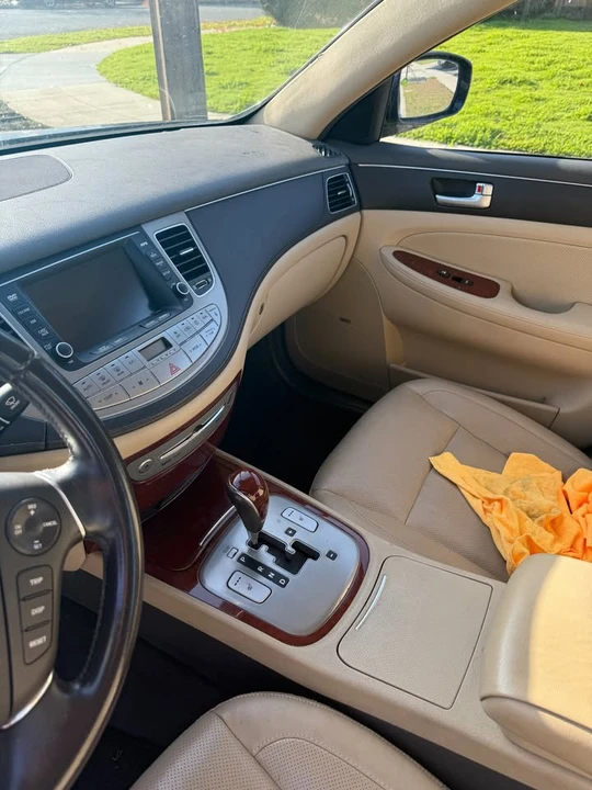 2012 Hyundai Genesis - Image 3 of 4