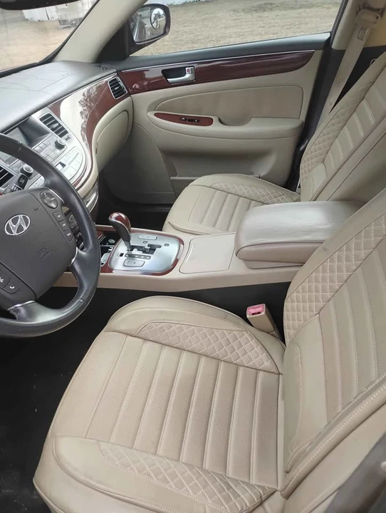 2012 Hyundai Genesis - Image 7 of 8