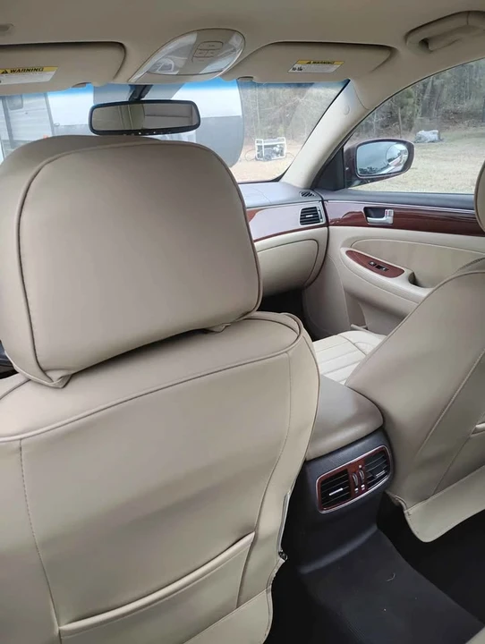 2012 Hyundai Genesis - Image 6 of 8