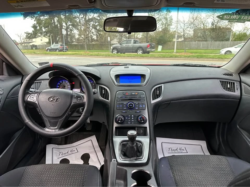2012 Hyundai Genesis - Image 14 of 20
