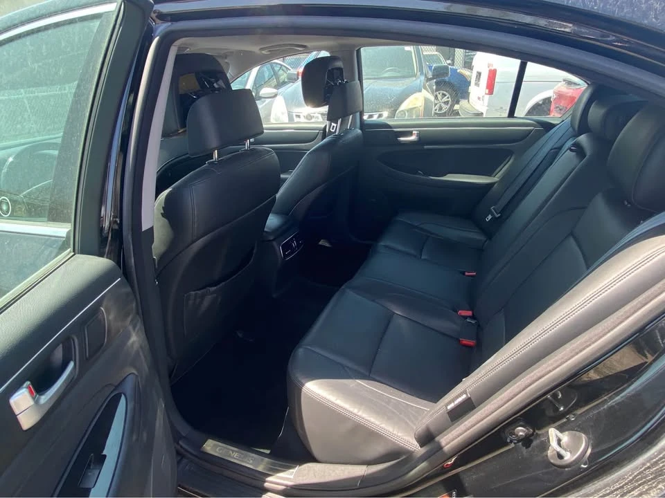 2012 Hyundai Genesis - Image 8 of 14