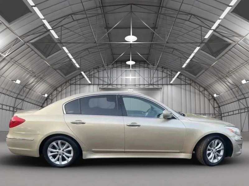 2012 Hyundai Genesis - Image 8 of 12
