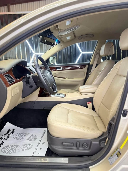 2012 Hyundai Genesis - Image 8 of 11
