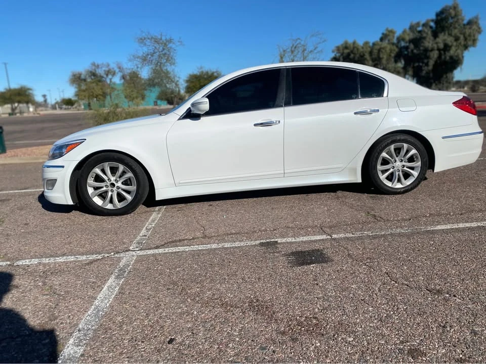 2012 Hyundai Genesis - Image 3 of 14