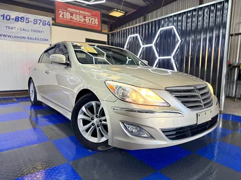 2012 Hyundai Genesis 3.8 Sedan 4D