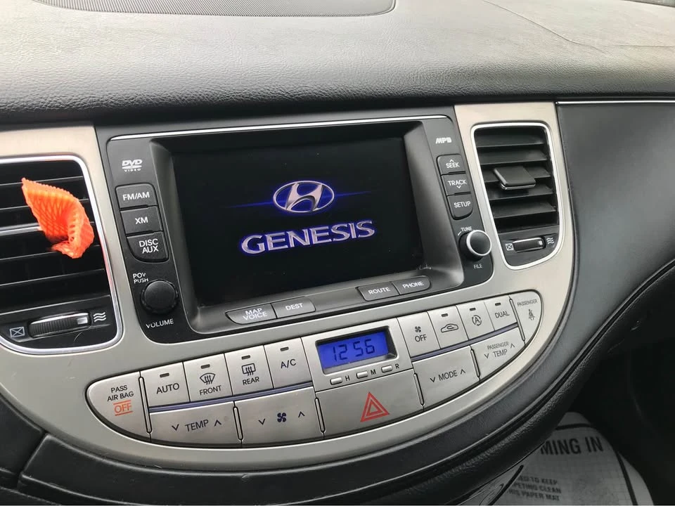 2012 Hyundai Genesis - Image 8 of 12