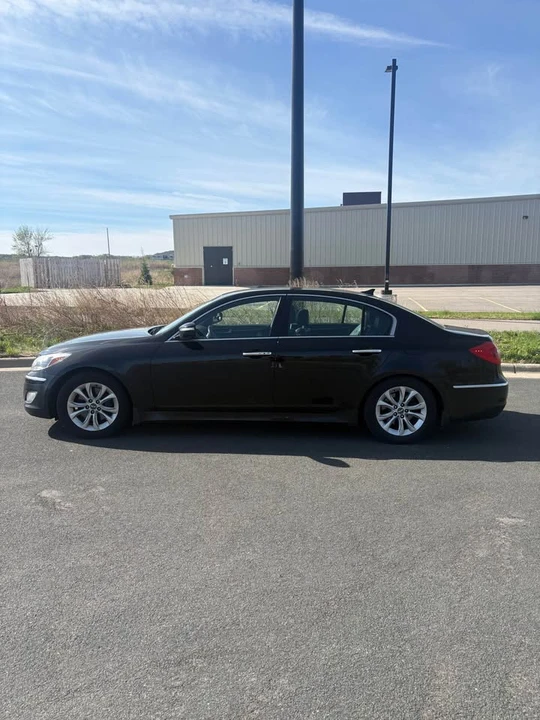 2012 Hyundai Genesis - Image 3 of 9