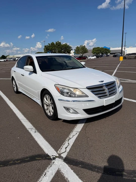 2012 Hyundai Genesis - Image 6 of 14