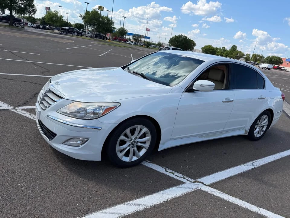 2012 Hyundai Genesis - Image 2 of 14