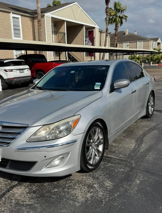 2012 Hyundai Genesis - Image 2 of 12