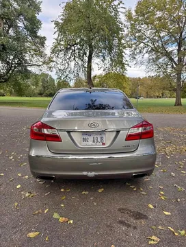 2012 Hyundai Genesis 3.8 Sedan 4D