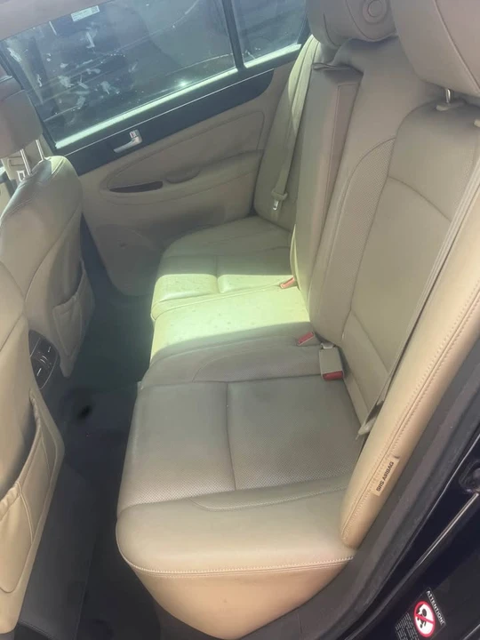 2012 Hyundai Genesis - Image 6 of 8