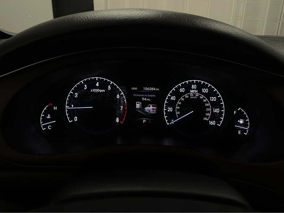 2012 Hyundai Genesis - Image 10 of 19