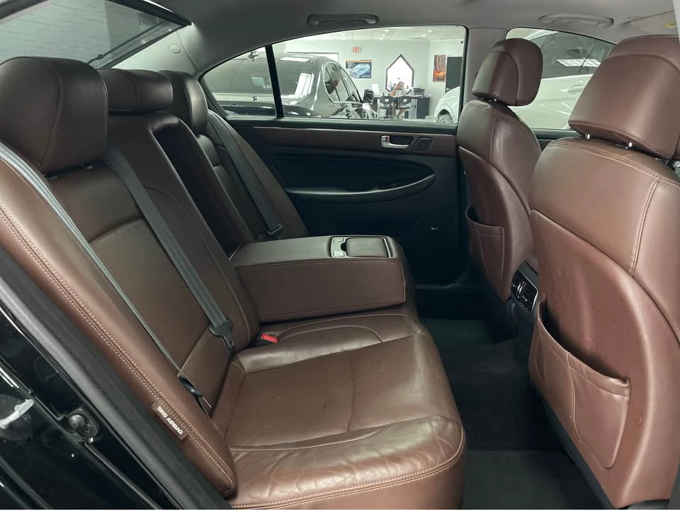 2012 Hyundai Genesis - Image 14 of 19