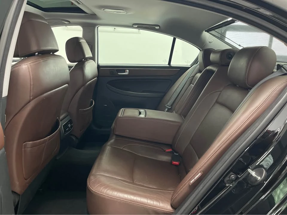 2012 Hyundai Genesis - Image 12 of 19