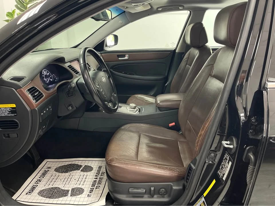 2012 Hyundai Genesis - Image 7 of 19