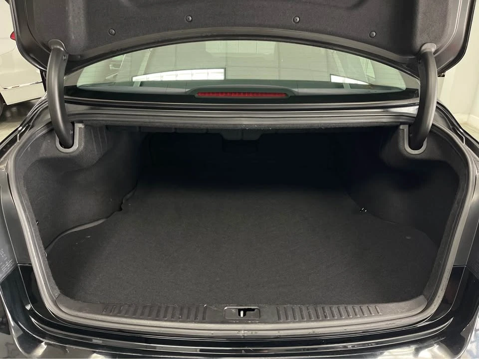 2012 Hyundai Genesis - Image 13 of 19