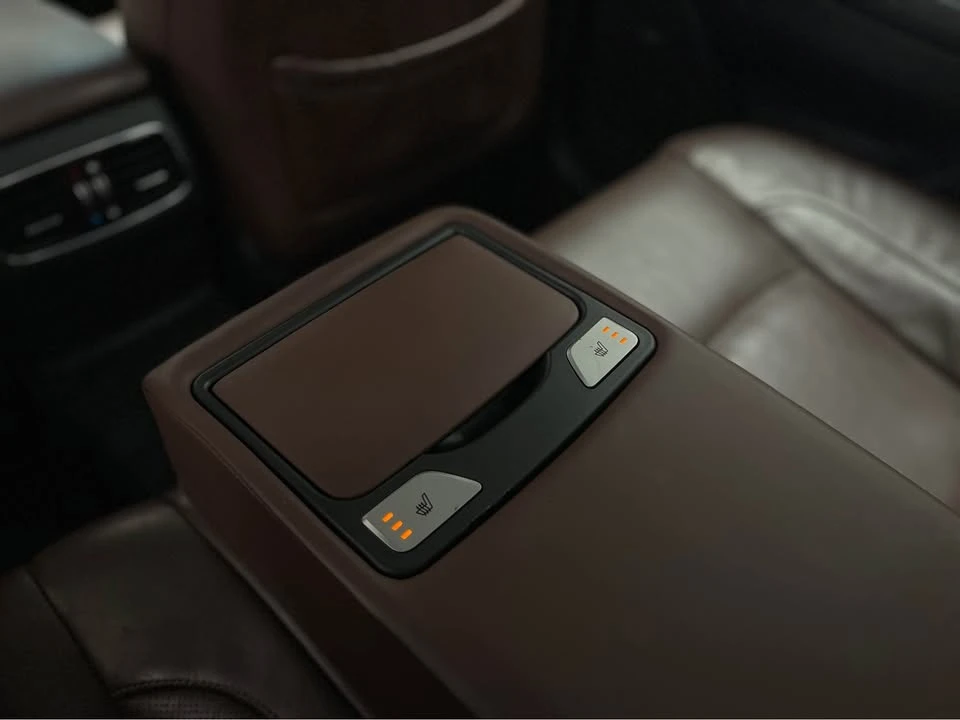 2012 Hyundai Genesis - Image 11 of 19