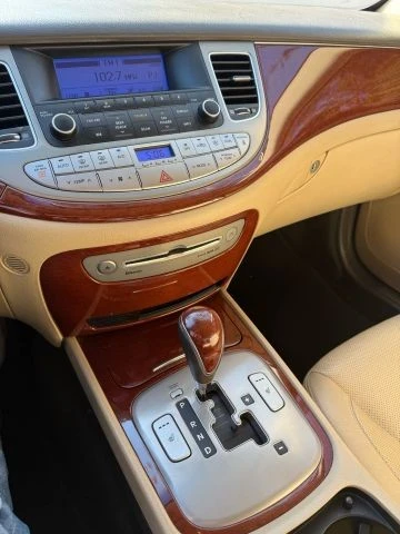 2012 Hyundai Genesis - Image 8 of 11