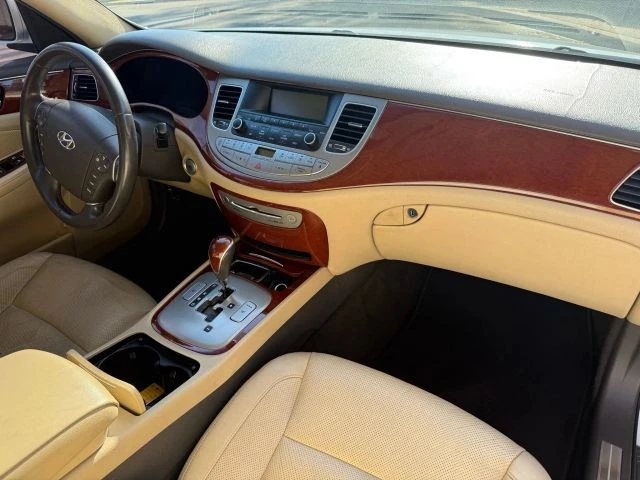 2012 Hyundai Genesis - Image 7 of 11