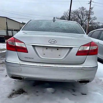 2012 Hyundai Genesis 3.8 Sedan 4D