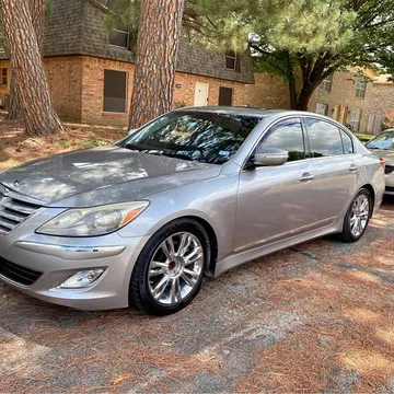 2012 Hyundai Genesis 3.8 Sedan 4D