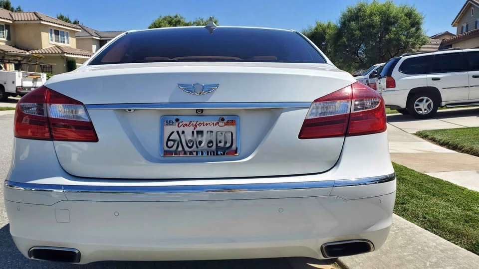 2012 Hyundai Genesis - Image 2 of 6