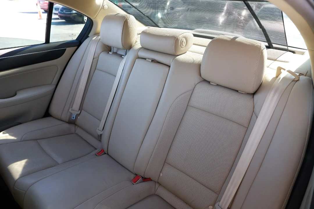 2012 Hyundai Genesis - Image 8 of 12