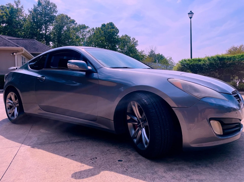 2012 Hyundai Genesis - Image 3 of 19
