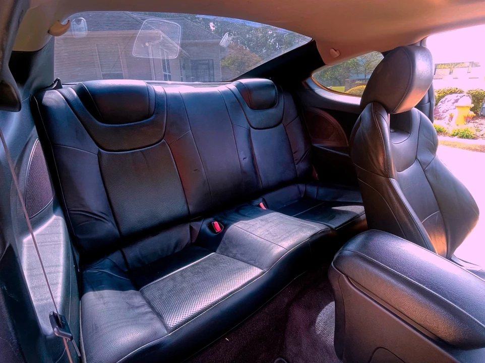 2012 Hyundai Genesis - Image 19 of 19