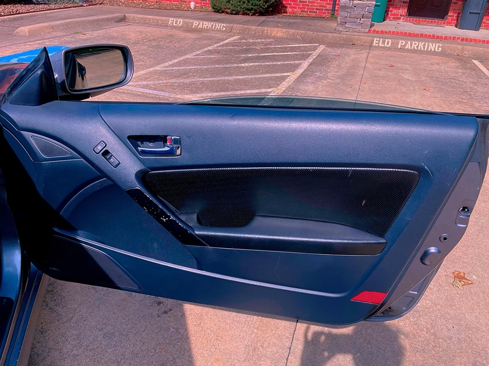 2012 Hyundai Genesis - Image 16 of 19