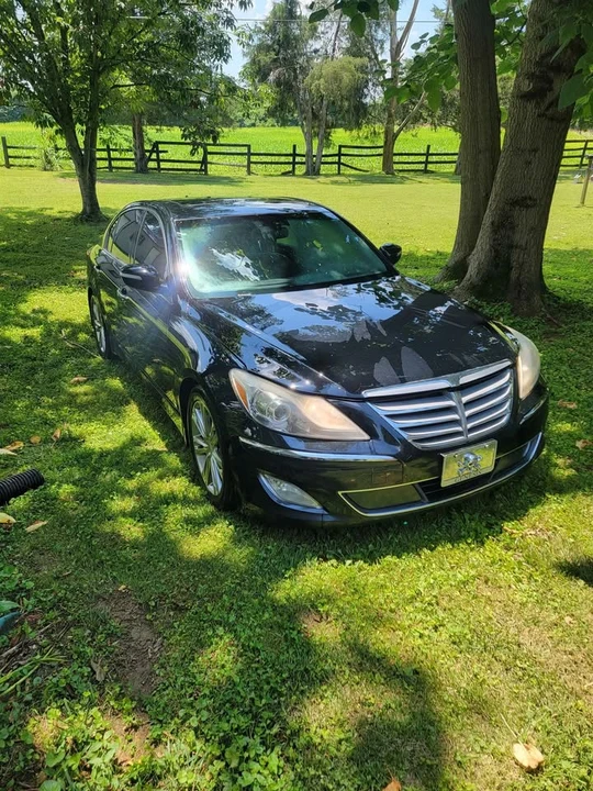 2012 Hyundai Genesis - Image 2 of 6