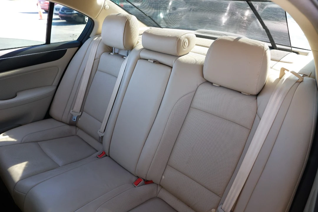 2012 Hyundai Genesis - Image 8 of 21