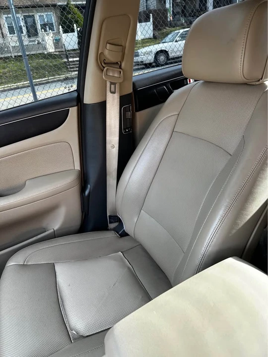2012 Hyundai Genesis - Image 11 of 13