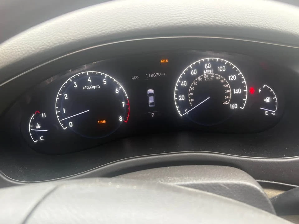 2012 Hyundai Genesis - Image 2 of 6