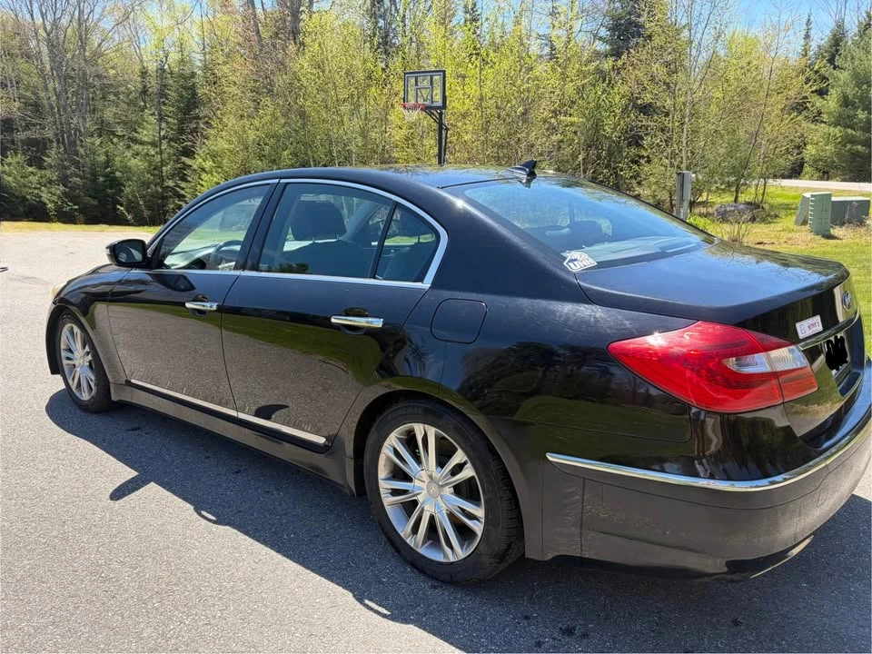 2012 Hyundai Genesis - Image 3 of 20