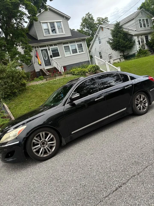 2012 Hyundai Genesis - Image 7 of 11