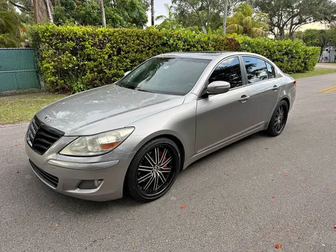 2012 Hyundai Genesis 4.6 Sedan 4D