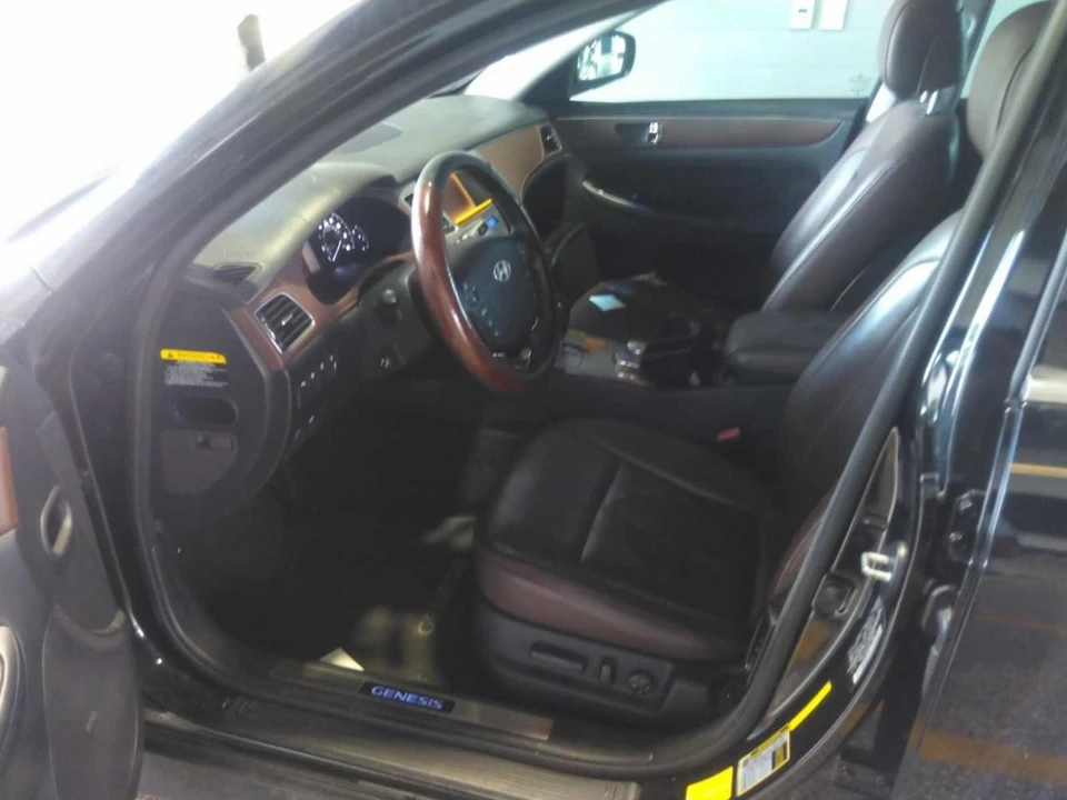 2012 Hyundai Genesis - Image 6 of 7