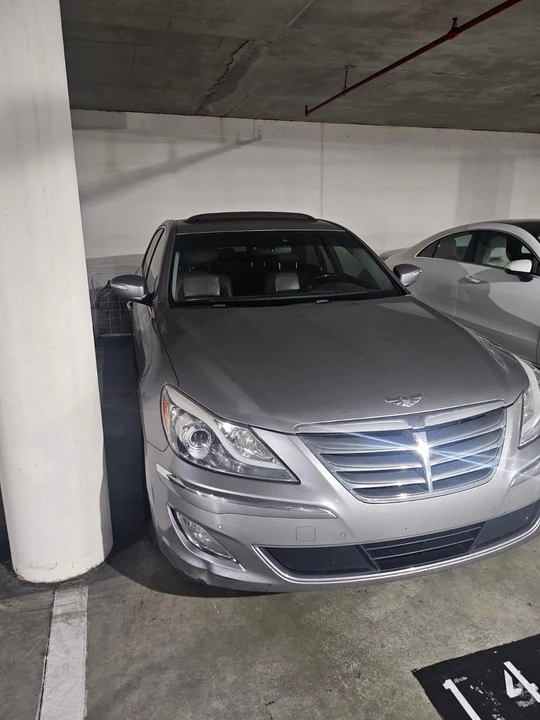 2012 Hyundai Genesis - Image 2 of 5