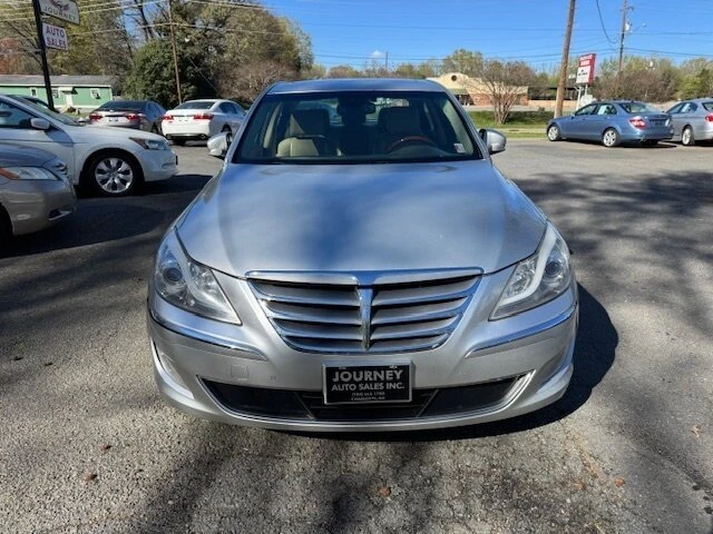 2012 Hyundai Genesis - Image 8 of 20