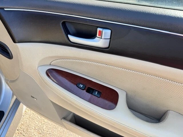 2012 Hyundai Genesis - Image 15 of 20