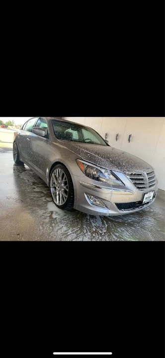 2012 Hyundai Genesis - Image 4 of 9