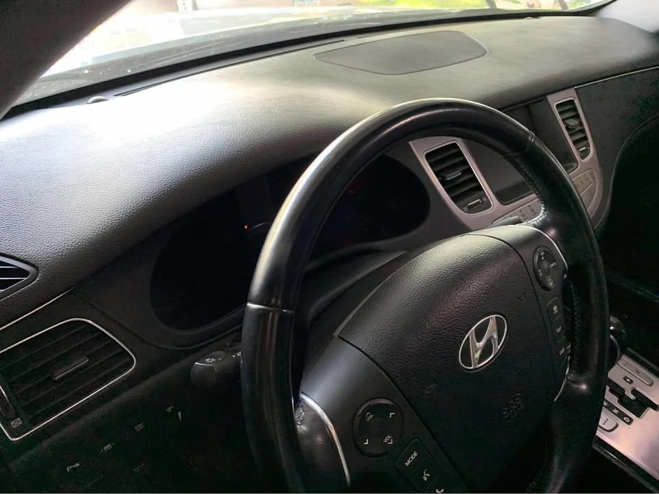 2012 Hyundai Genesis - Image 8 of 9